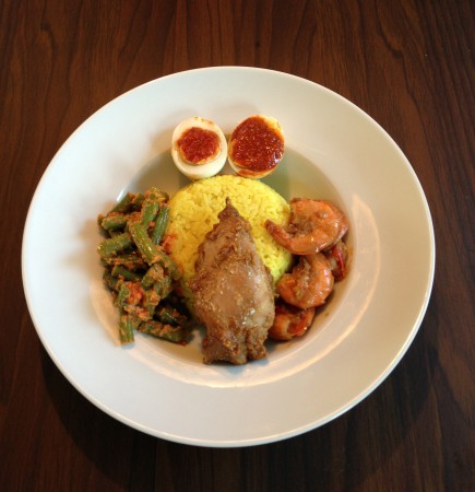 Nasi kuning campur